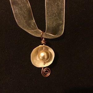 Pearl and seashell choker